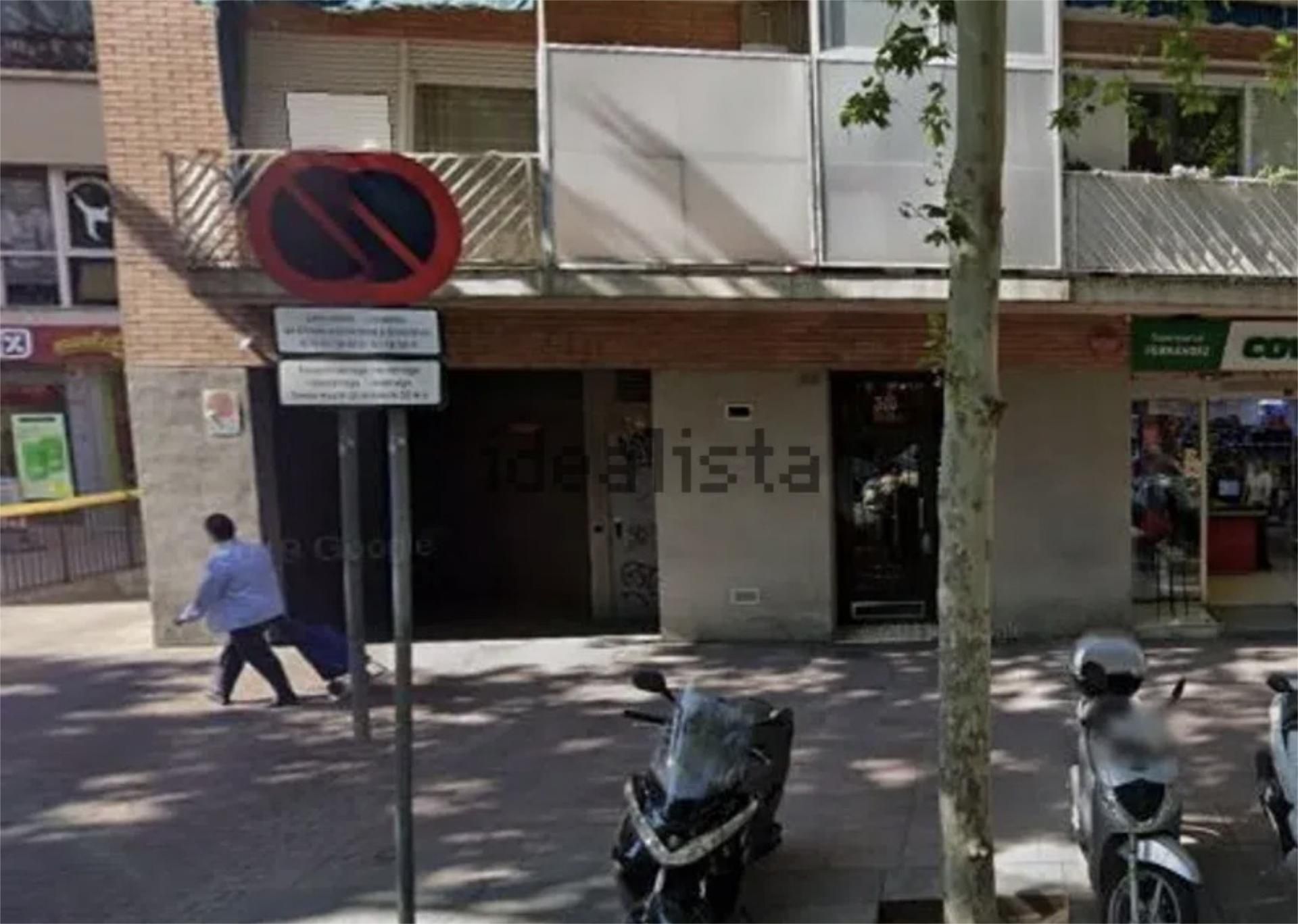 Garaje de alquiler en Passeig de Fabra i Puig, 304, El Turó de la Peira Vista exterior de Garaje de alquiler en Barcelona Capital