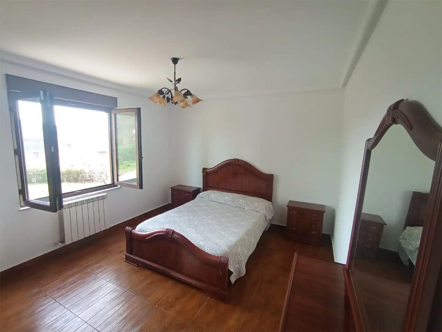 Flat for sale in Path Camino de Cantos, 22, Jardín de Cantos - El Nodo Bedroom of Flat for sale in Avilés with Terrace