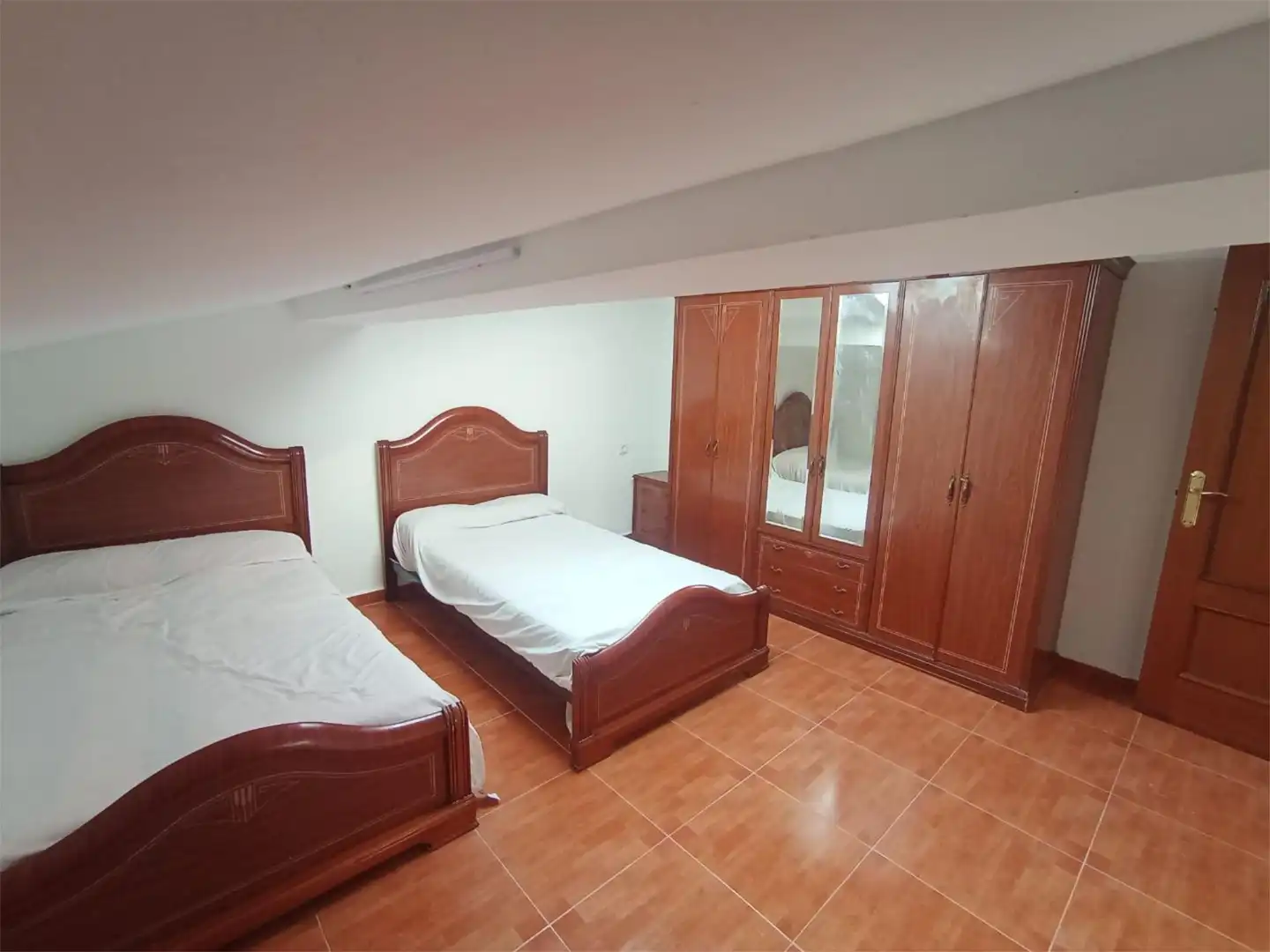 Flat for sale in Path Camino de Cantos, 22, Jardín de Cantos - El Nodo Bedroom of Flat for sale in Avilés with Terrace