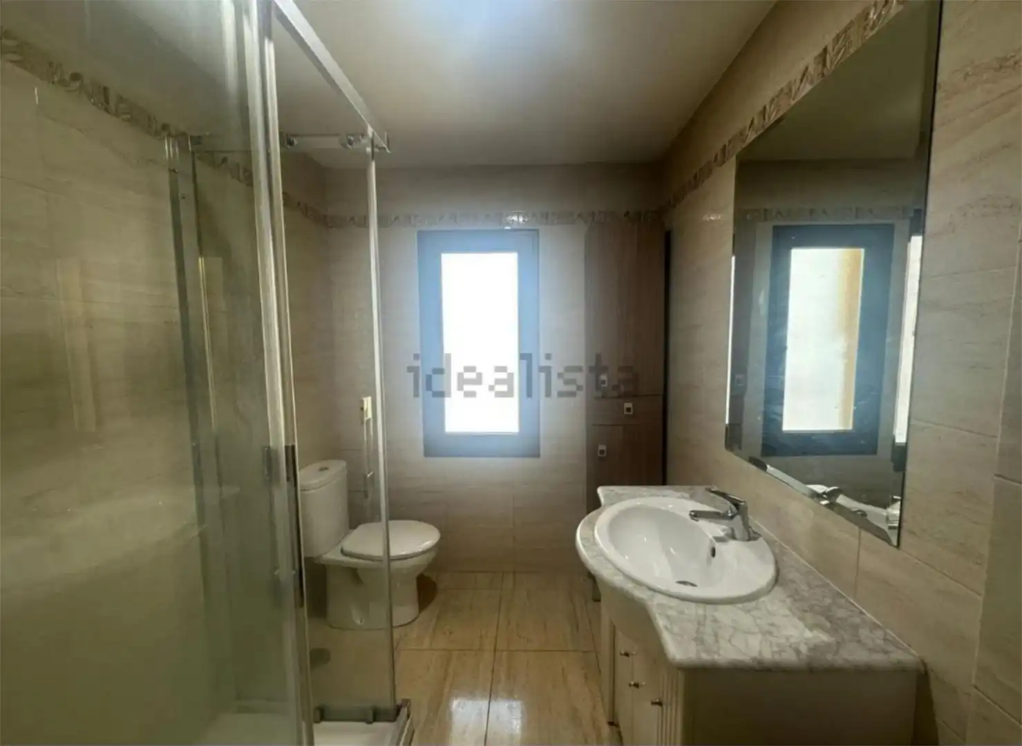 Flat for sale in Calle de Juan XXIII, 4, El Ejido - Santa Ana Bathroom of Flat for sale in León Capital with Terrace and Balcony
