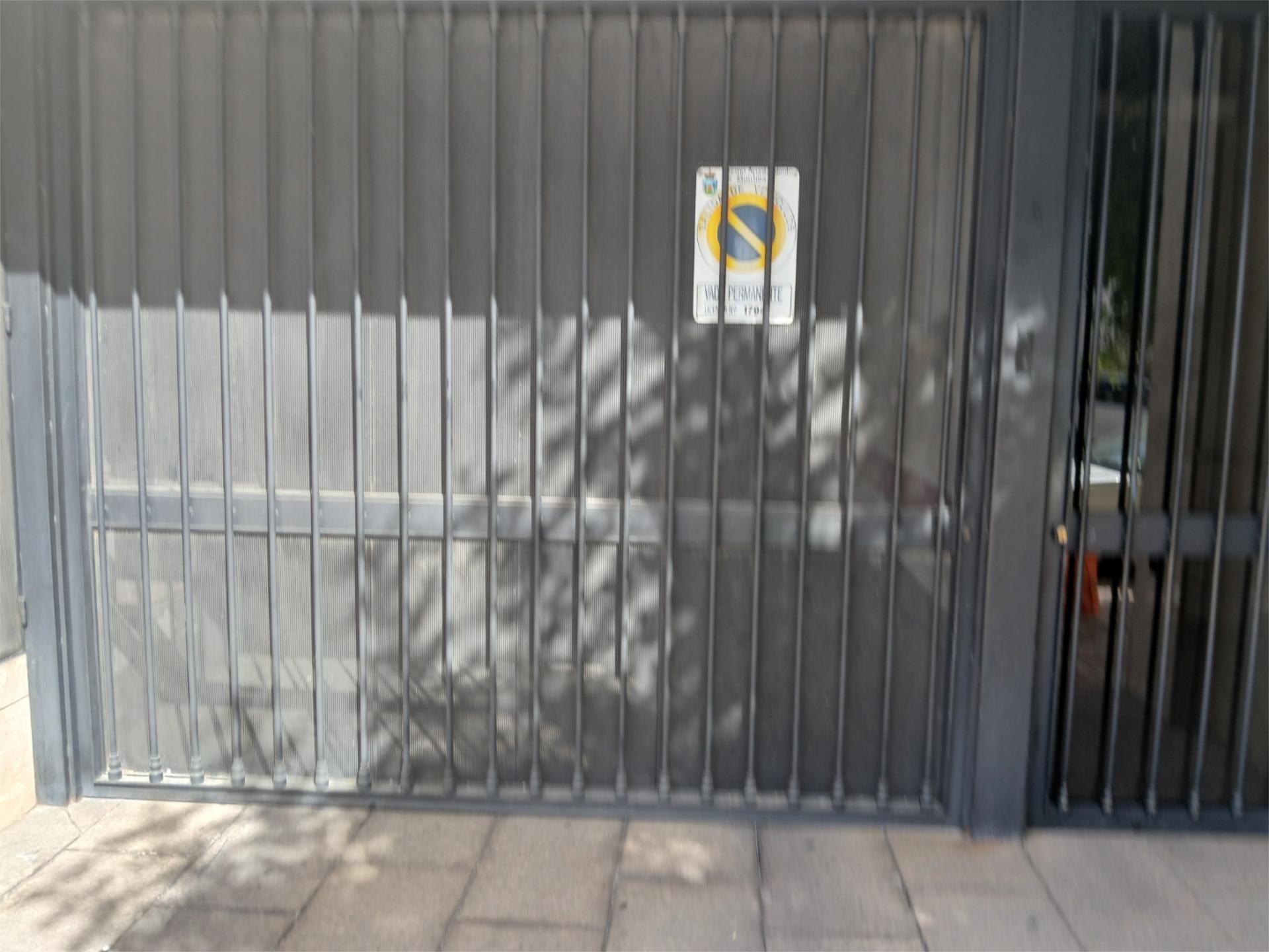 Exterior view of Garage to rent in Montilla
