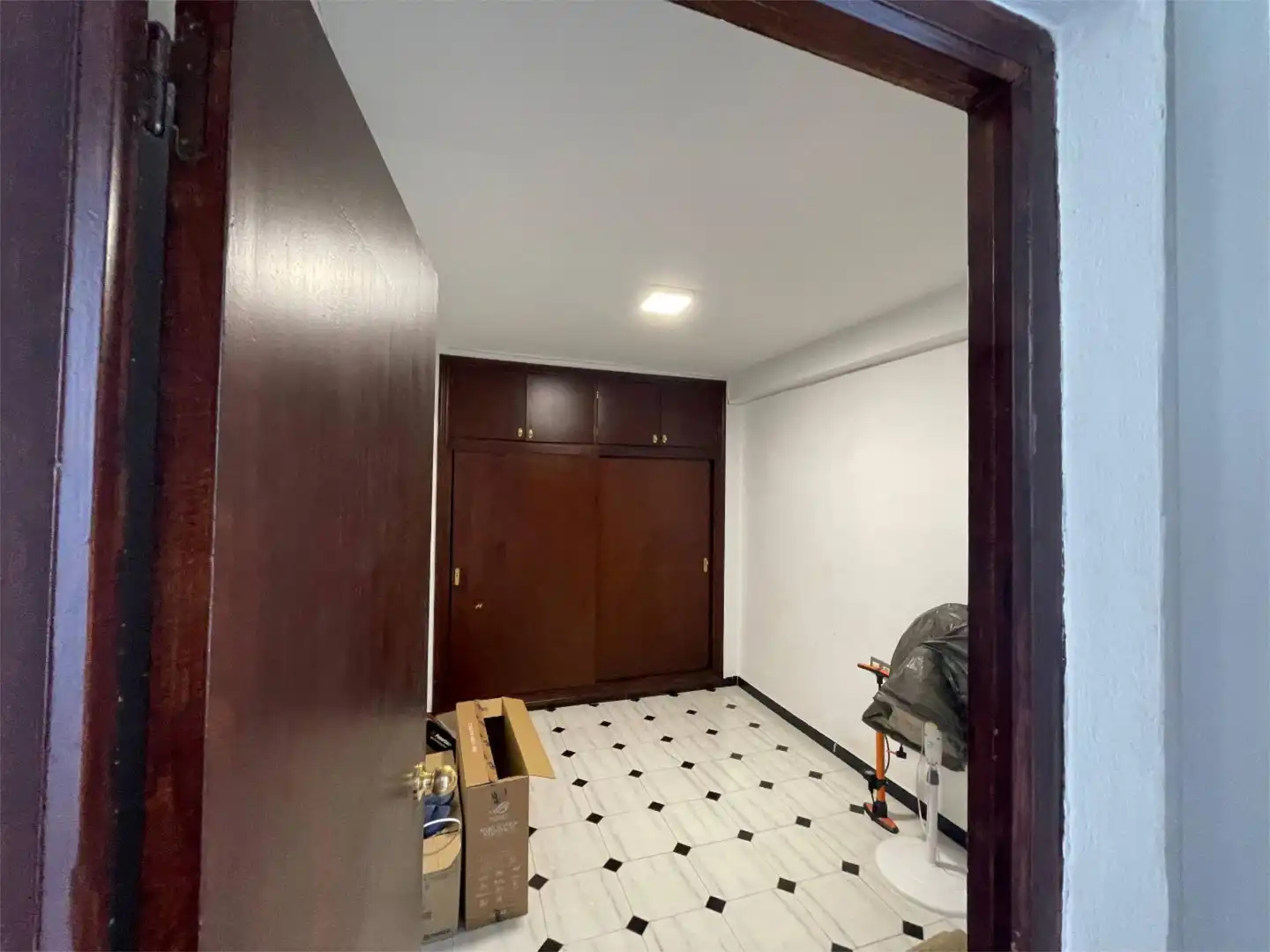 Einfamilien-Reihenhaus zum Verkauf in Calle Urbano Pineda, 2, Coín Einfamilien-Reihenhaus zum Verkauf in Coín mit Terrasse und Balkon