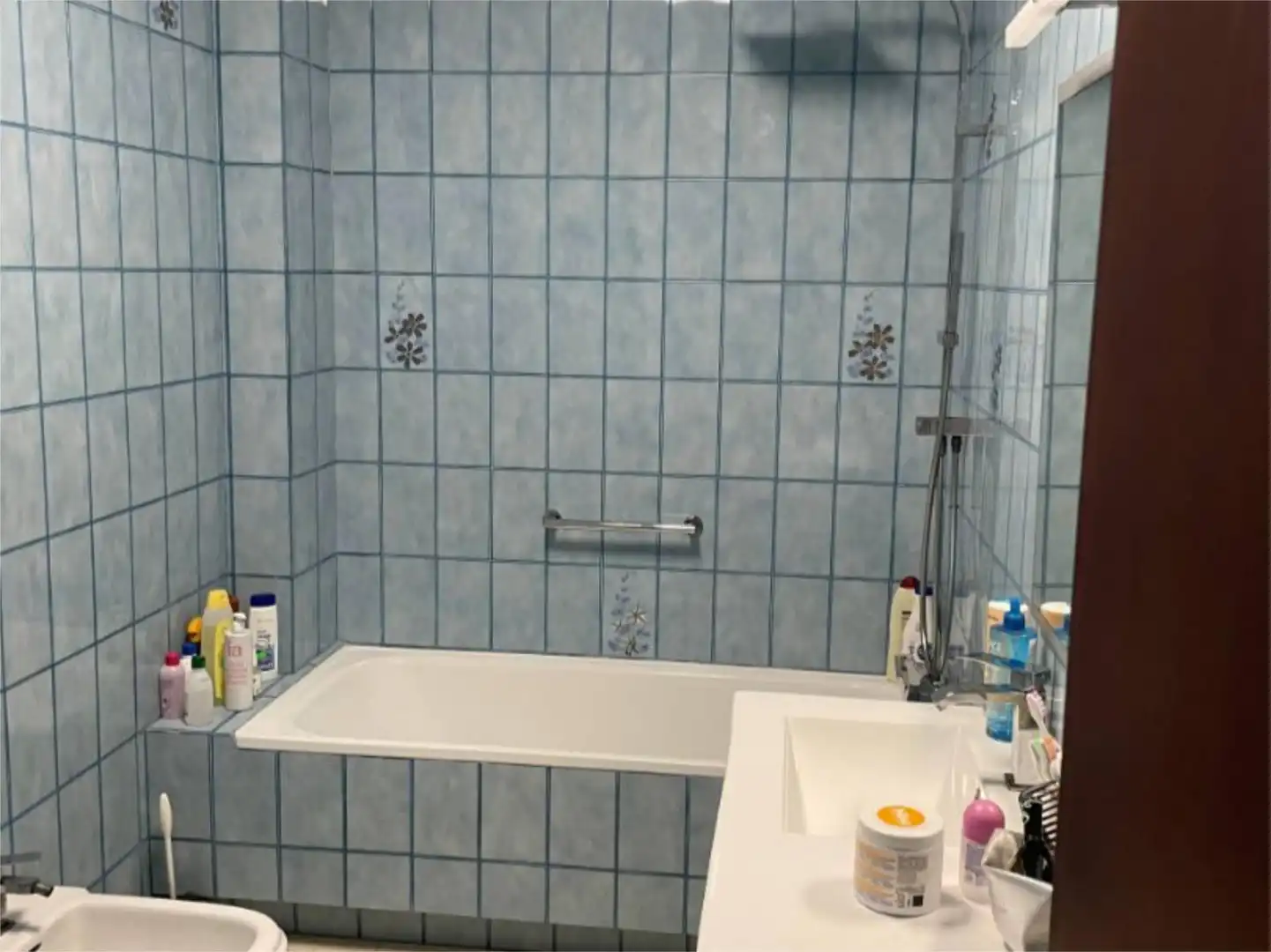 Einfamilien-Reihenhaus zum Verkauf in Calle Urbano Pineda, 2, Coín Badezimmer von Einfamilien-Reihenhaus zum Verkauf in Coín mit Terrasse und Balkon
