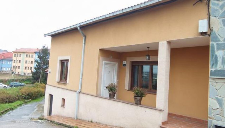 Casa adosada en venda a Jardín de Cantos - El Nodo, Avilés - imatge 1 Foto 1 de Casa adosada en venda a Jardín de Cantos - El Nodo, Avilés