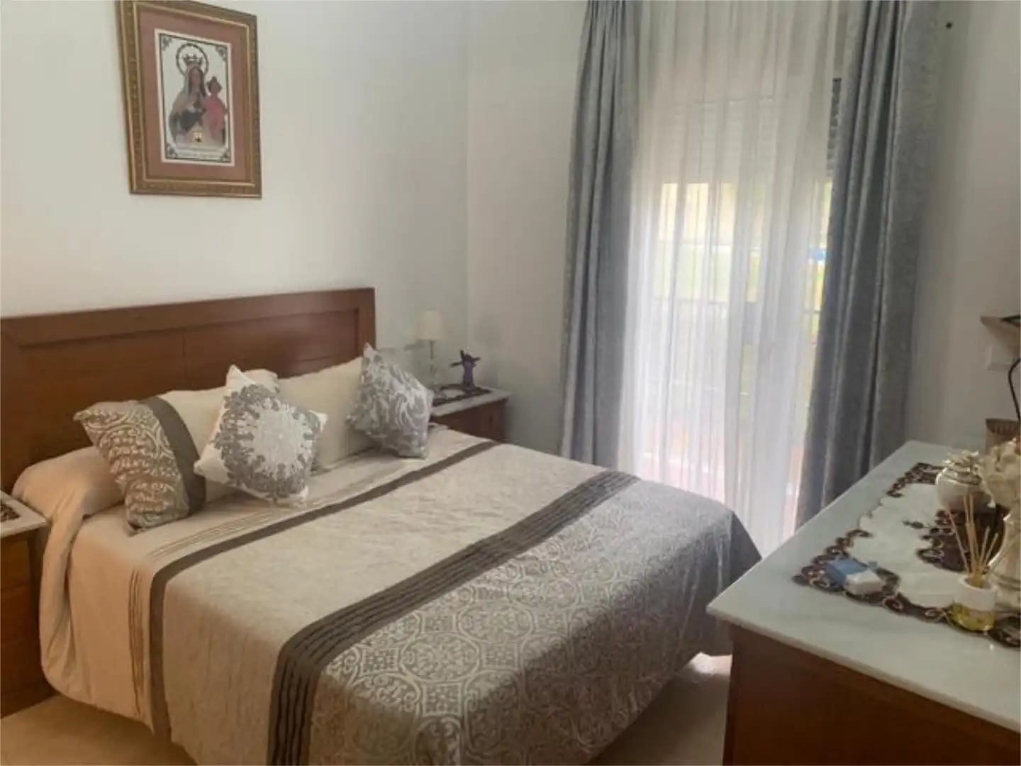 Piso en venta en Campillos Habitación de Piso en venta en Campillos con Jardín privado, Trastero y Piscina