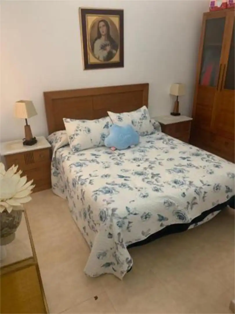 Piso en venta en Campillos Habitación de Piso en venta en Campillos con Jardín privado, Trastero y Piscina