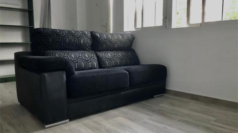 Foto 2 de Estudio de alquiler en Calle Realenga de San Luis, 2, Los Guindos - Parque Mediterráneo - Santa Paula, Málaga Capital