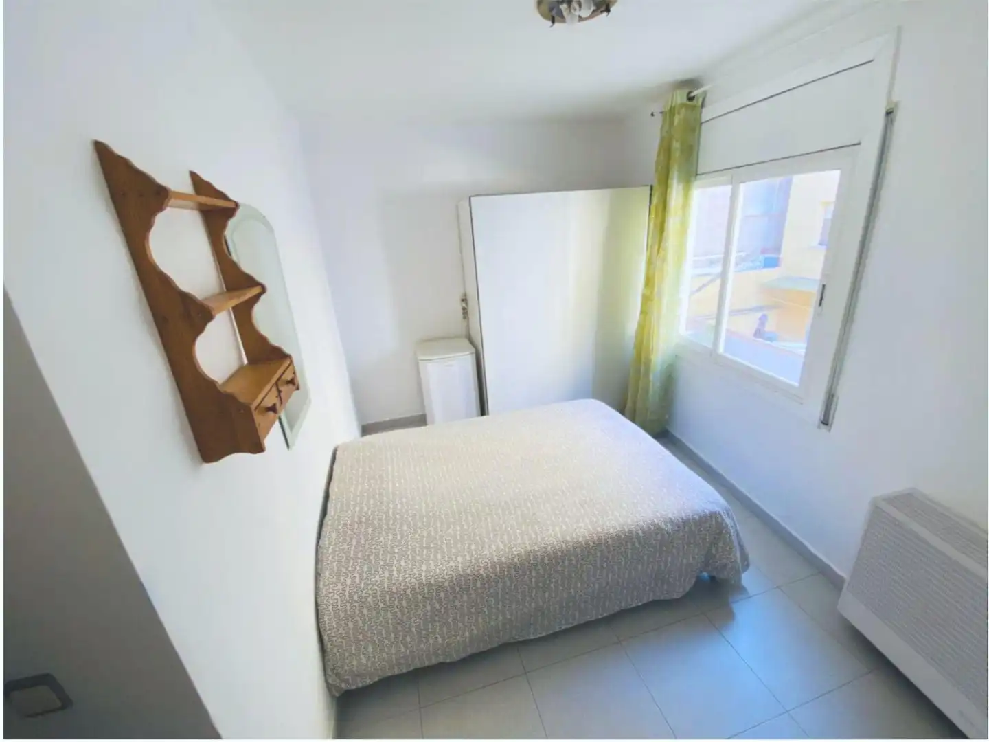 Room in Carrer Francesc Cambó, 9, Col.legis Nous Bedroom of Flat for share in Mollet del Vallès with Heating and Furnished
