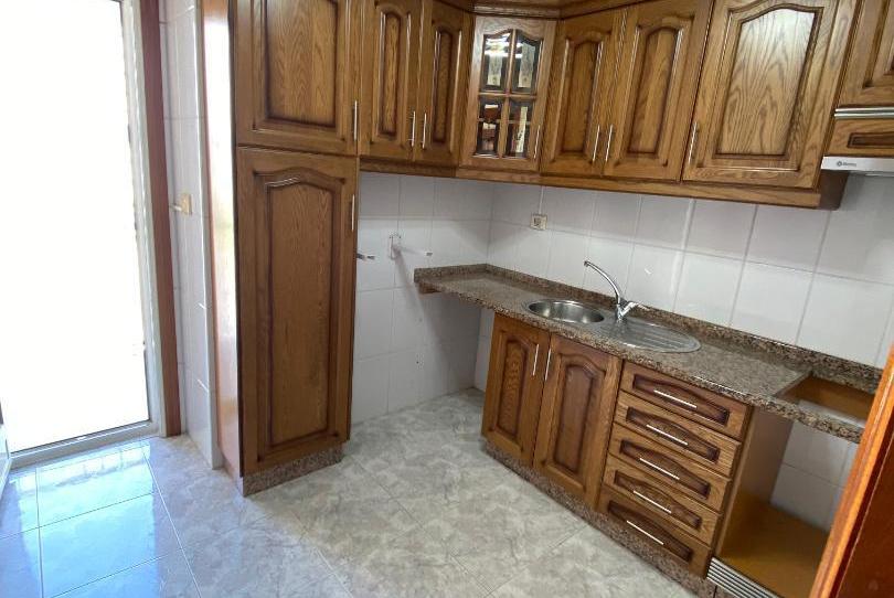 Flat for sale in Avenida de Celanova, 55, Barbadás, Ourense - image 1 Photo 1 of Flat for sale in Avenida de Celanova, 55, Barbadás, Ourense