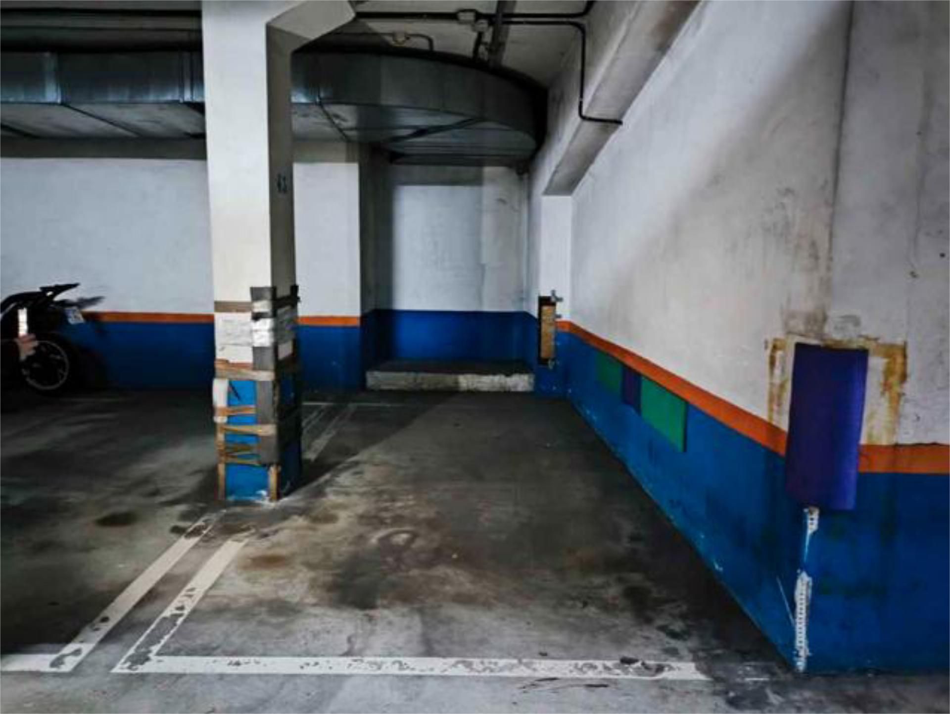 Garage to rent in Ermua