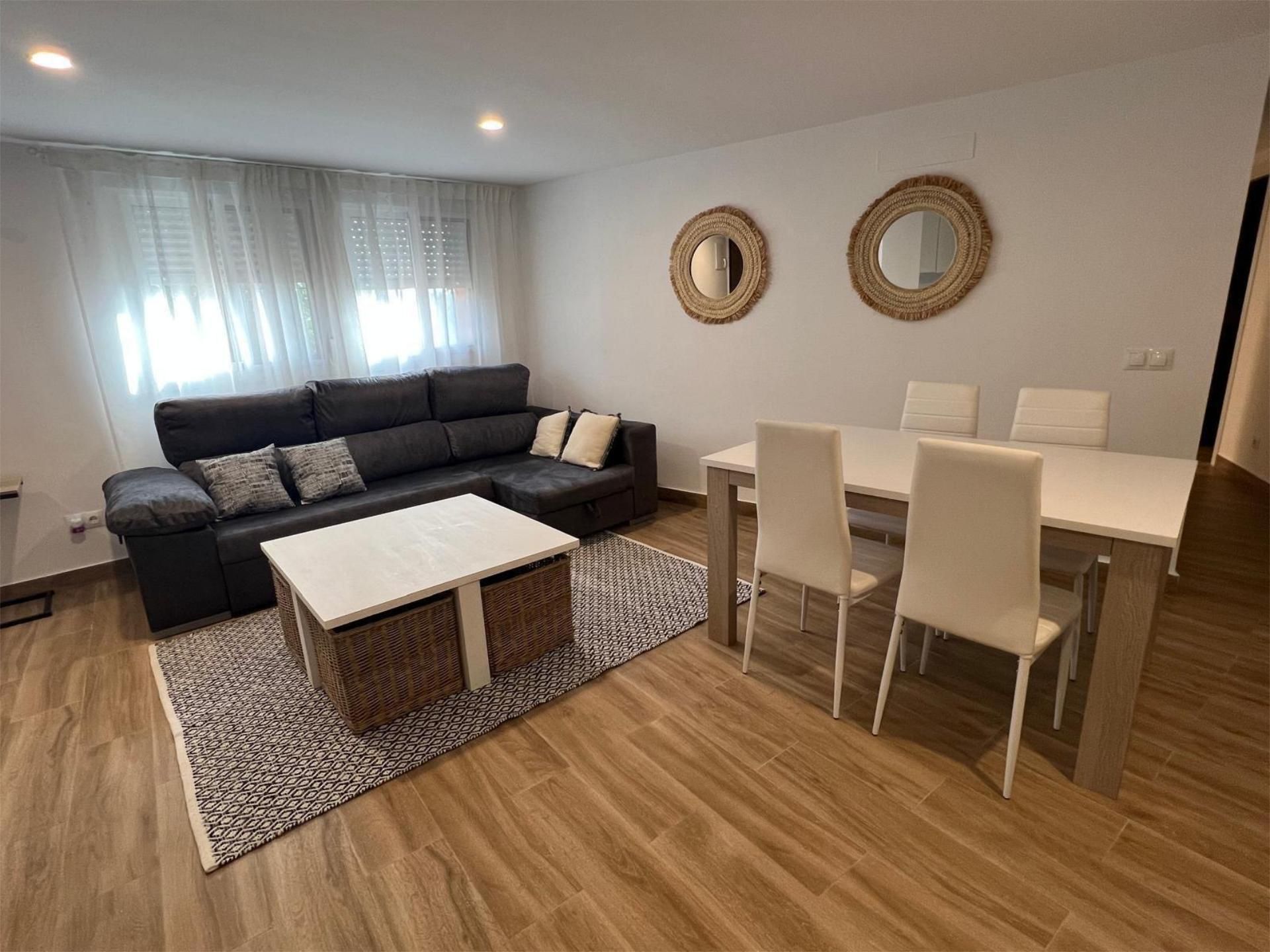 Pis de lloguer a Camino de los Pescadores, 12, Bello Horizonte - Lindasol Sala d'estar de Pis de lloguer en Marbella amb Moblat