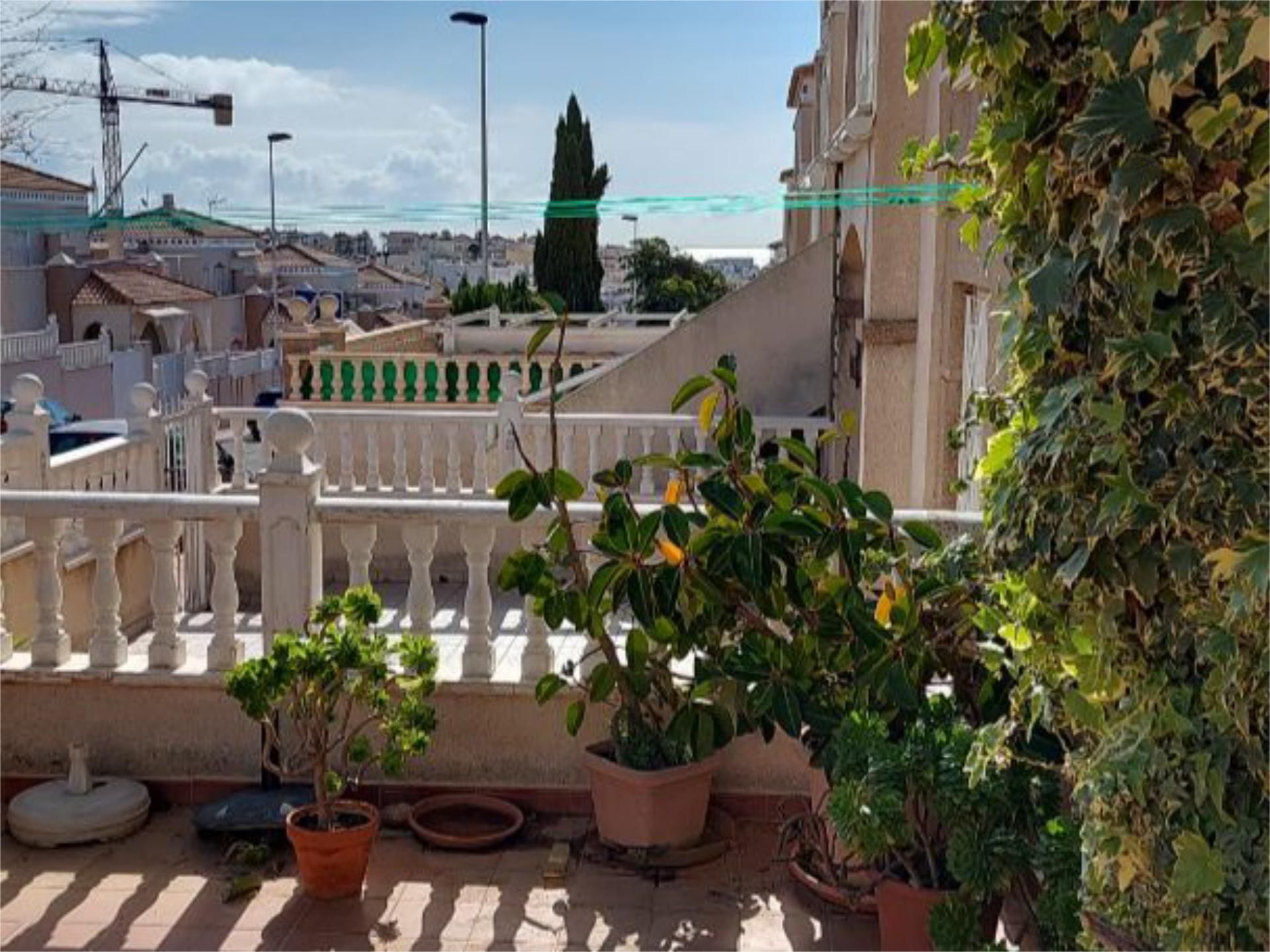 Terrassa de Casa adosada en venda en Torrevieja amb Aire condicionat, Traster i Piscina