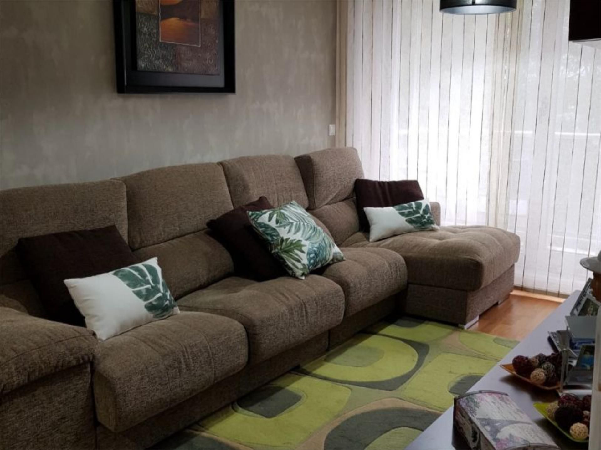 Sala d'estar de Pis de lloguer en A Guarda   amb Calefacció, Parquet i Traster