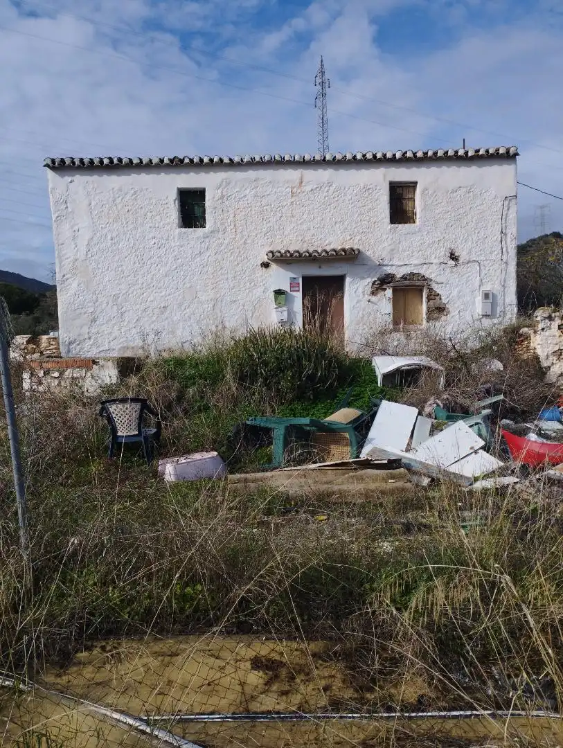 Terreno en venta en Barriada Estación de las Mellizas, Álora Vista exterior de Terreno en venta en Álora