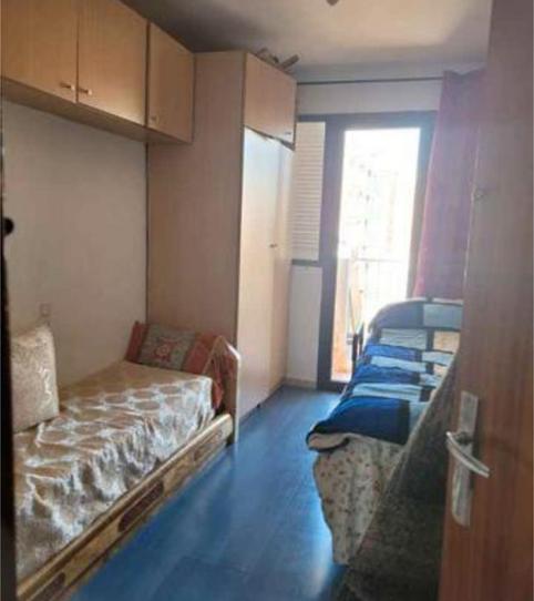 Photo 2 of Study for share in Sant Joan Baptista, Sant Adrià de Besòs