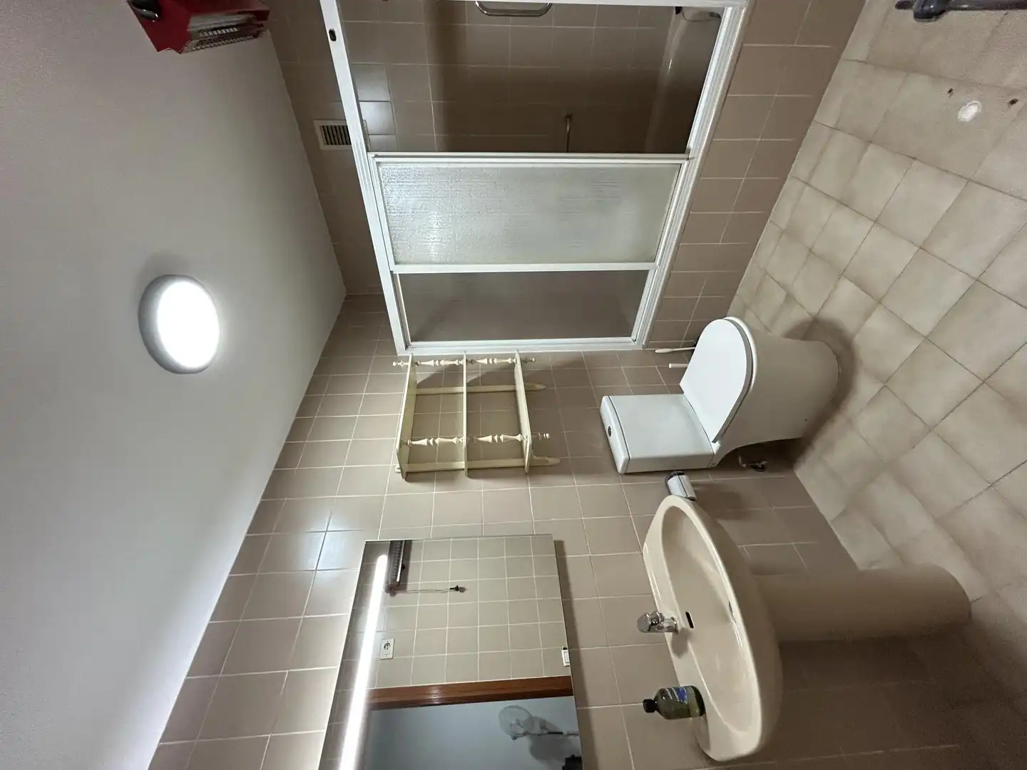 Habitación en Carrer del Mestre Sosa, 22, Arrancapins Baño de Piso para compartir en Valencia con Aire acondicionado, Calefacción y Amueblado