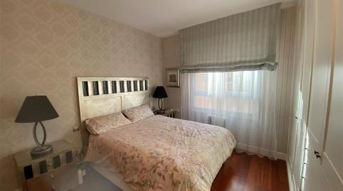 Foto 2 de Piso de alquiler en Calle de Tomás Zumalacárregui, 7, Paseo Sagasta,  Zaragoza Capital