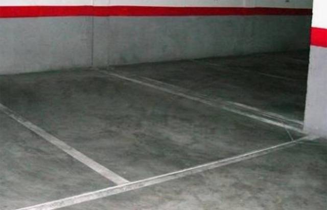 Garaje en Alquiler en Calle María Zambrano, 14 en Tablero Bajo - Arruzafilla