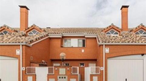 Single-family semi-detached for sale in Calle Martín Alcalde, 11, Aldeamayor de San Martín, Valladolid - image 2 Photo 2 of Single-family semi-detached for sale in Calle Martín Alcalde, 11, Aldeamayor de San Martín, Valladolid