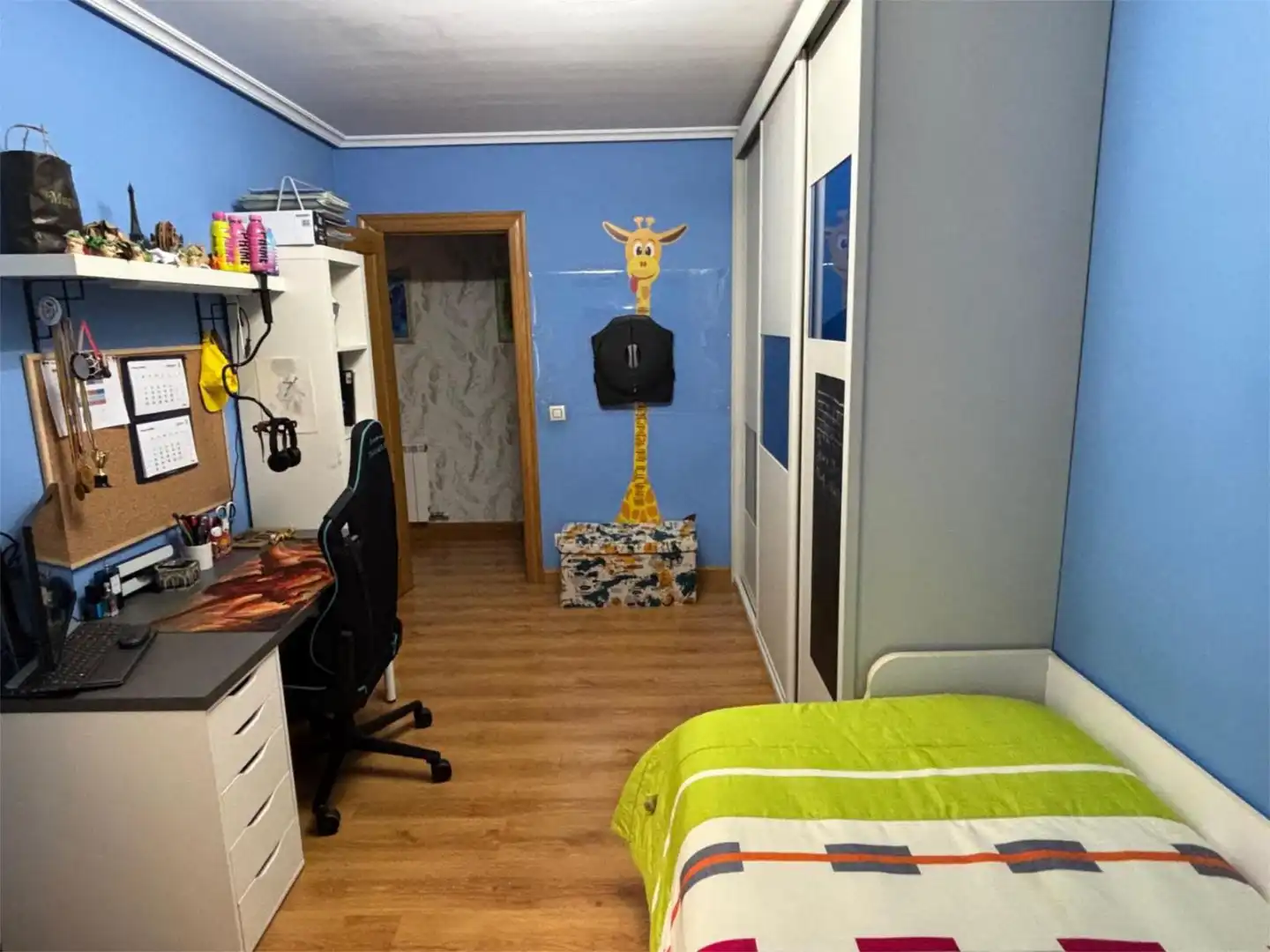 Piso en venta en Calle Calle Cavas, 27, Calahorra Habitación de Piso en venta en Calahorra con Aire acondicionado