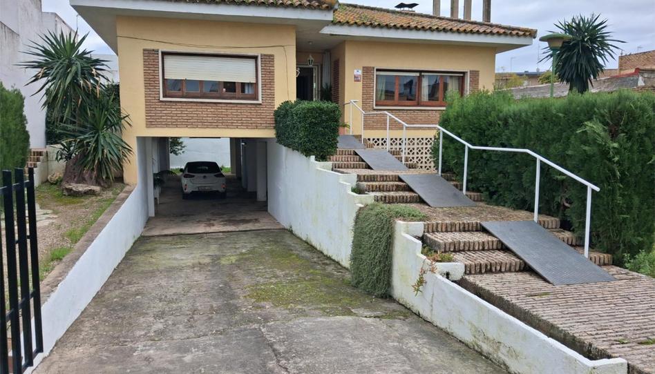 House or chalet for sale in Calle Andrés Molina Moles, 58, La Algaba, Sevilla - image 1 Photo 1 of House or chalet for sale in Calle Andrés Molina Moles, 58, La Algaba, Sevilla