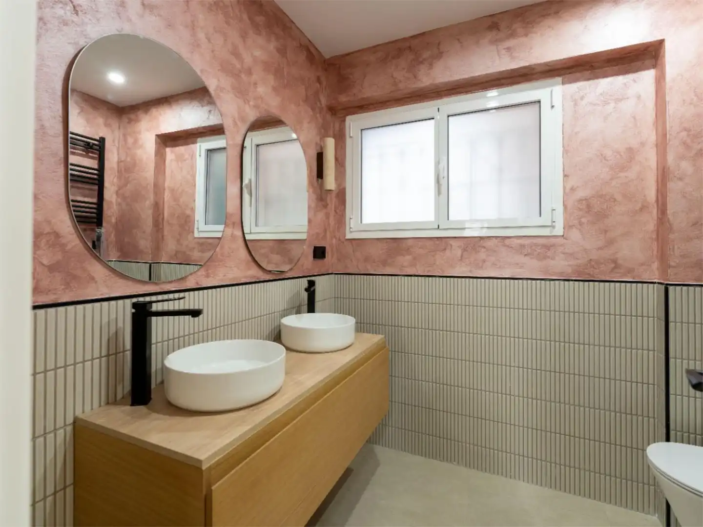 Piso en venta en Calle de Mauricio Ravel, 3, Castilla Baño de Piso en venta en Madrid Capital con Aire acondicionado