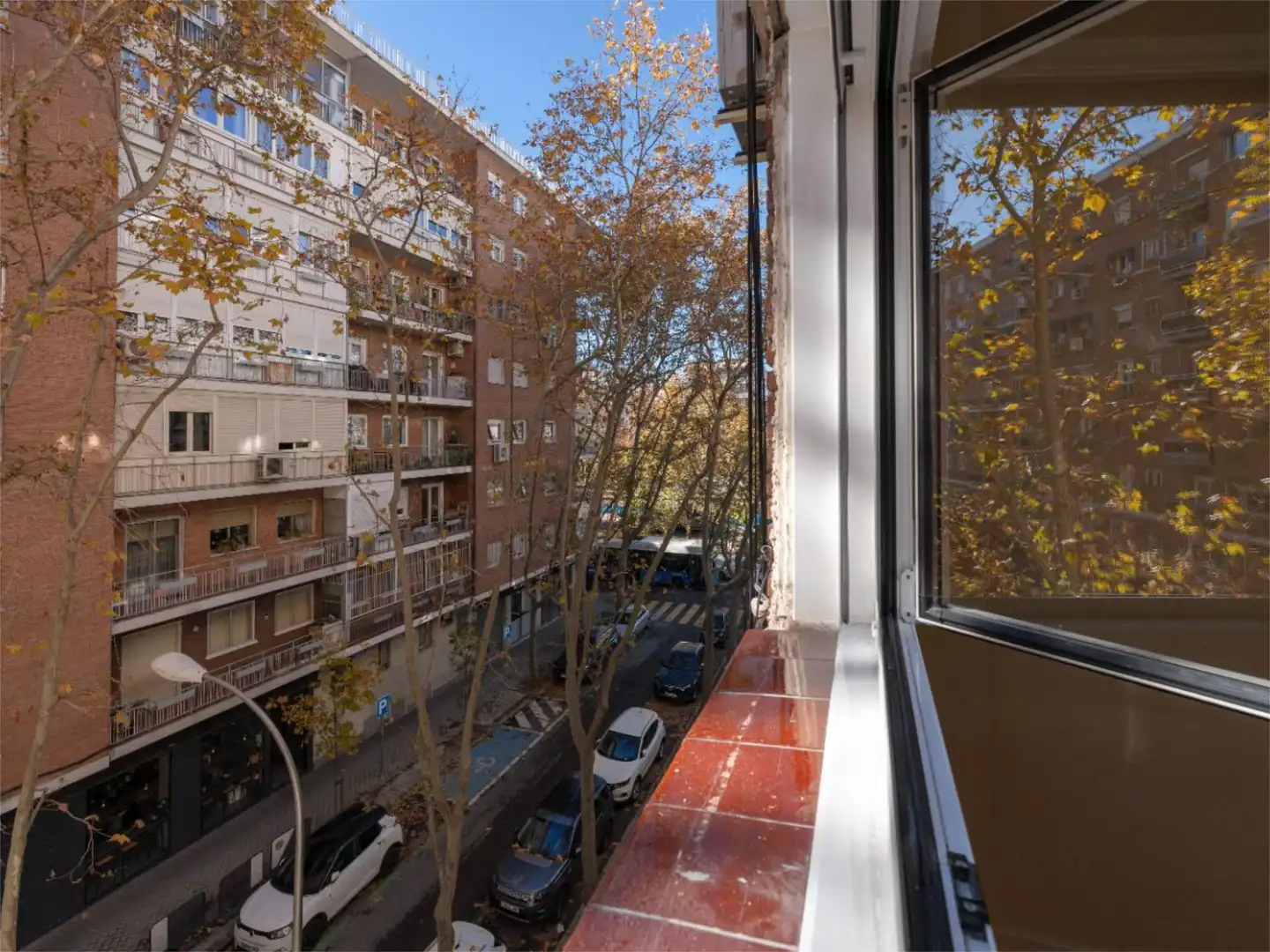 Piso en venta en Calle de Mauricio Ravel, 3, Castilla Vista exterior de Piso en venta en Madrid Capital con Aire acondicionado