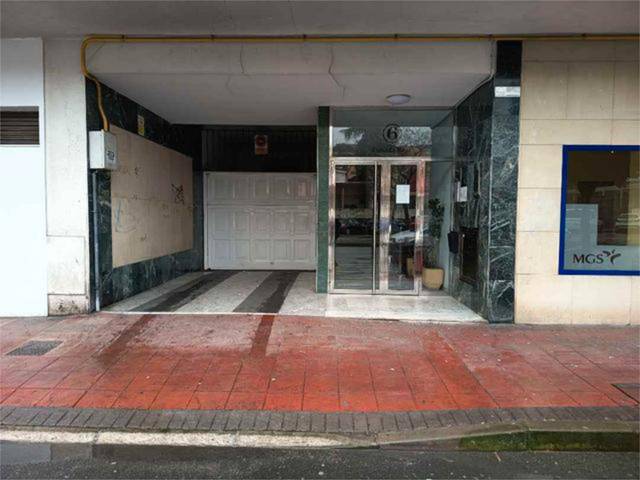 Garaje en Alquiler en Miralvalle - Av. Virgen del Puerto - La Data