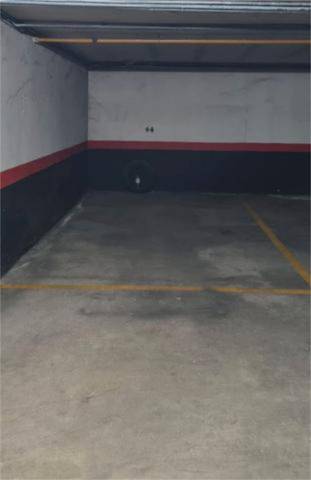 Garaje en Alquiler en Los Rosales