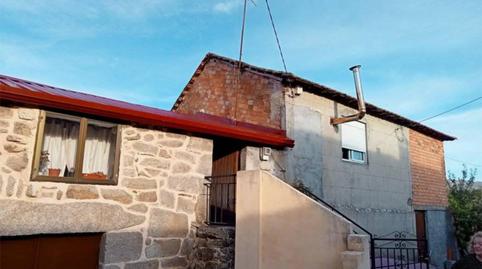 Foto 2 de Casa adosada en venda a Calleja Do Cruceiro, 3, Vilardevós, Ourense