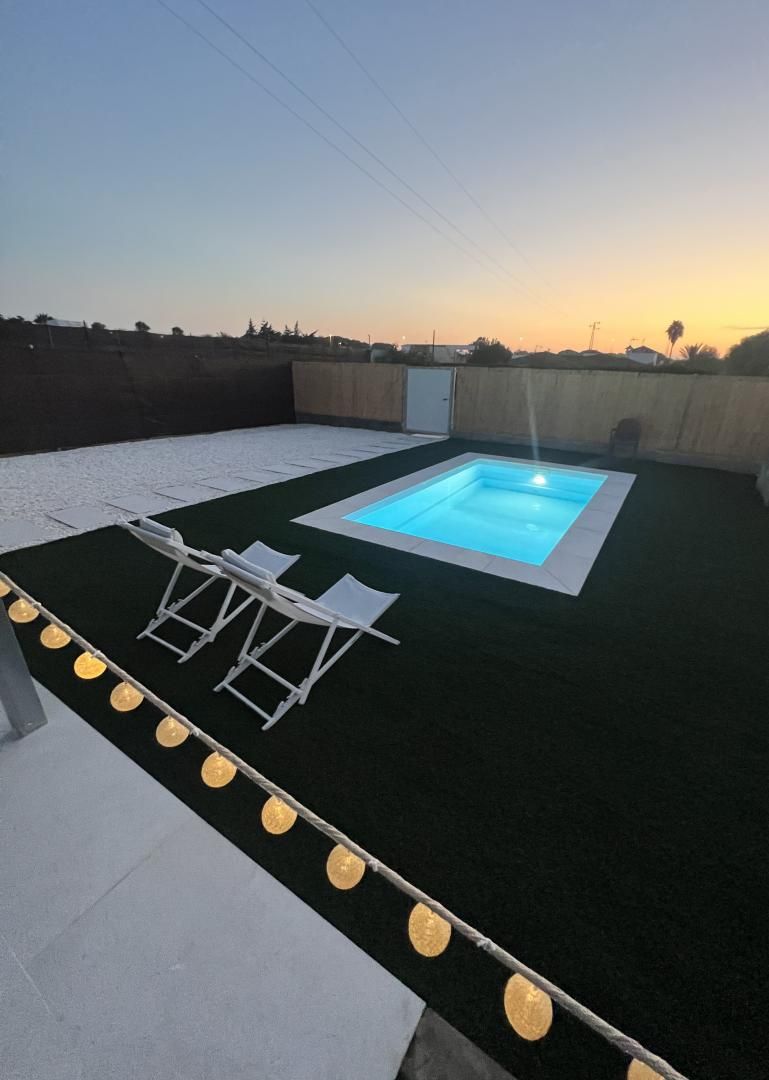 House or chalet to rent in Carril el Clavijo, 37, Barrio Nuevo Swimming pool of House or chalet to rent in Conil de la Frontera with Air Conditioner, Heating and Private garden