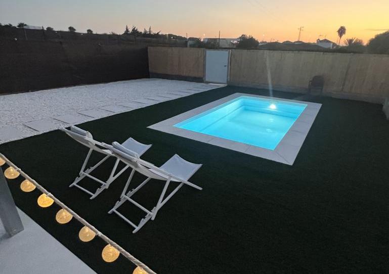 House or chalet to rent in Carril el Clavijo, 37, Barrio Nuevo, Conil de la Frontera - image 1 Photo 1 of House or chalet to rent in Carril el Clavijo, 37, Barrio Nuevo, Conil de la Frontera