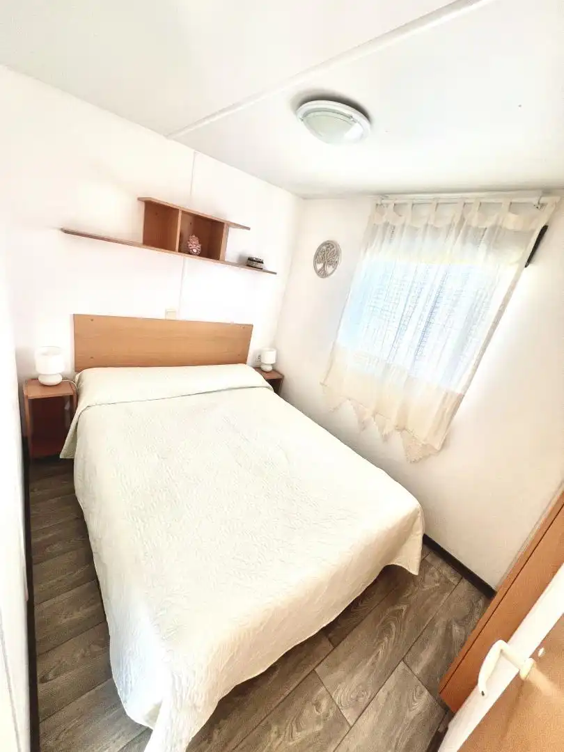 Houses for rent in Carril el Clavijo, 37, Barrio Nuevo Bedroom of Houses for rent in Conil de la Frontera with Air Conditioner, Heating and Private garden