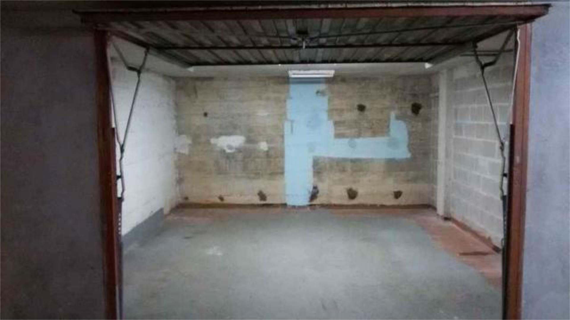 Garage to rent in Miengo