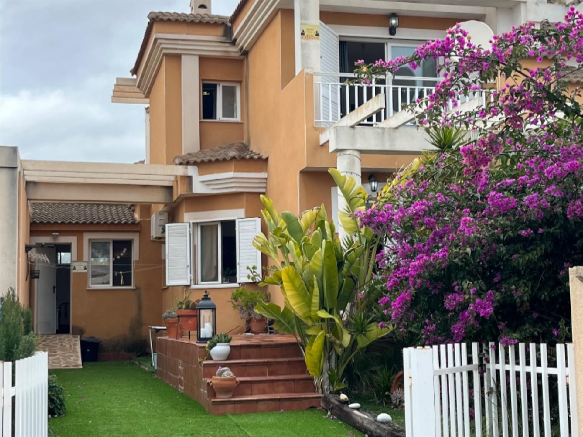 Duplex for sale in Calle Monte de Santa Pola, 10, Monte Faro - Altomar II Exterior view of Duplex for sale in Santa Pola with Private garden, Terrace and Storage room