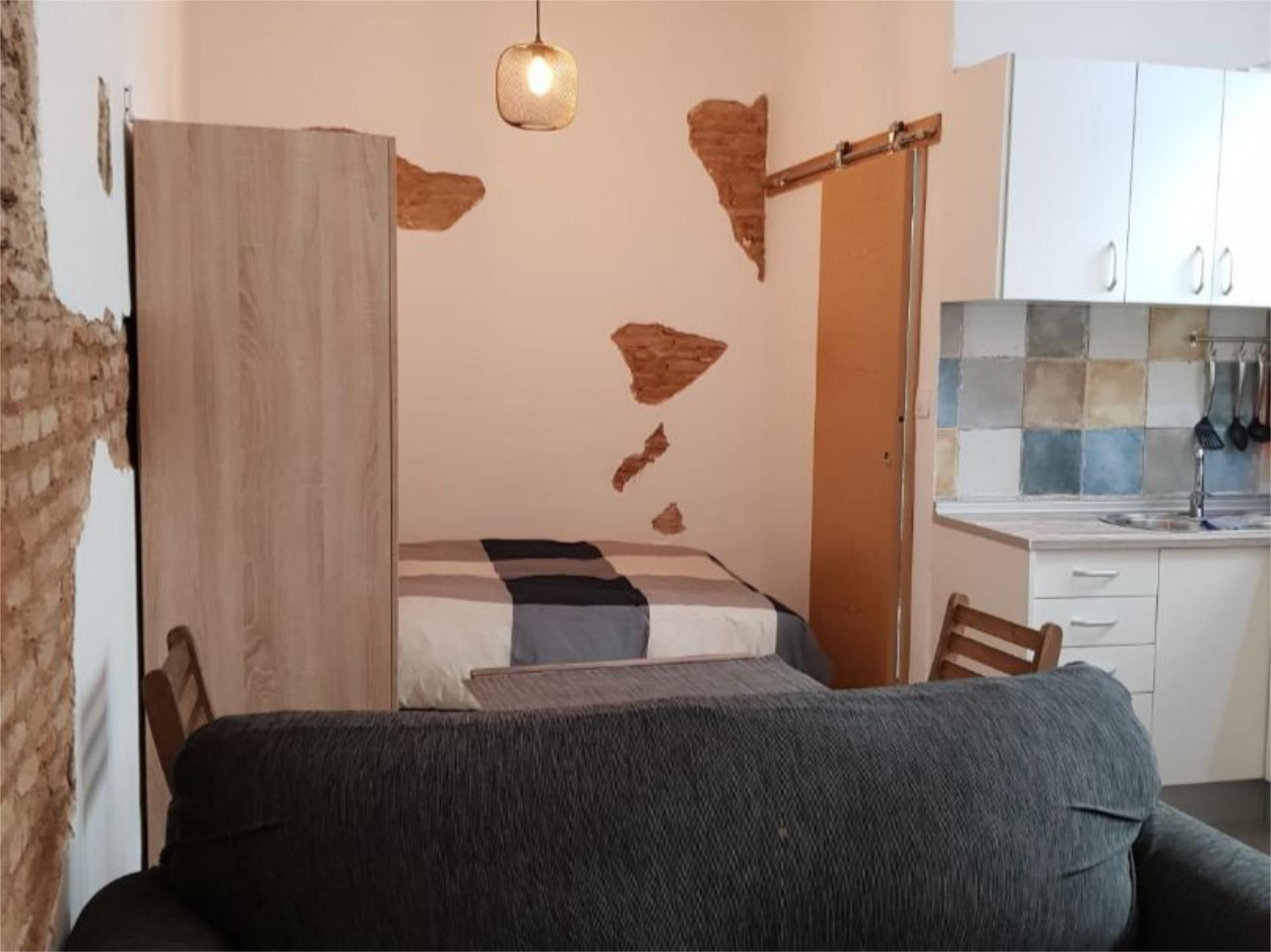 Dormitori de Estudi en venda en  Sevilla Capital amb Aire condicionat