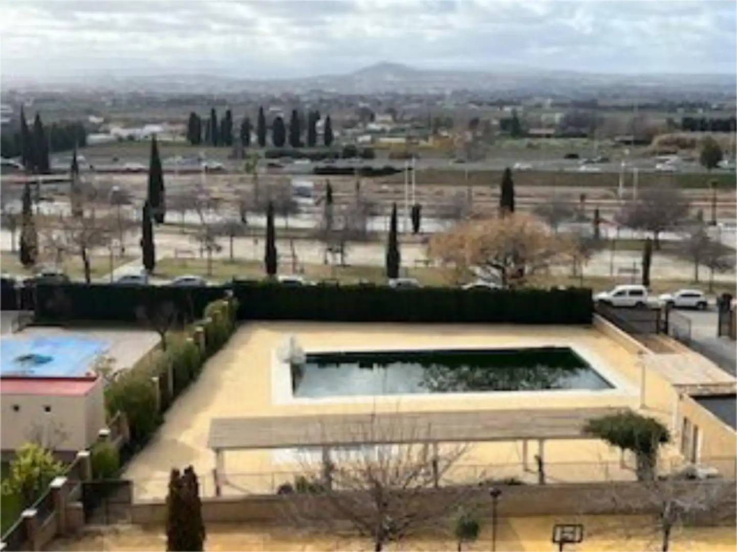 Flat for rent in Calle Yegen, 3, Rosaleda - Juventud Swimming pool of Flat for rent in Granada with Air Conditioner, Heating and Terrace