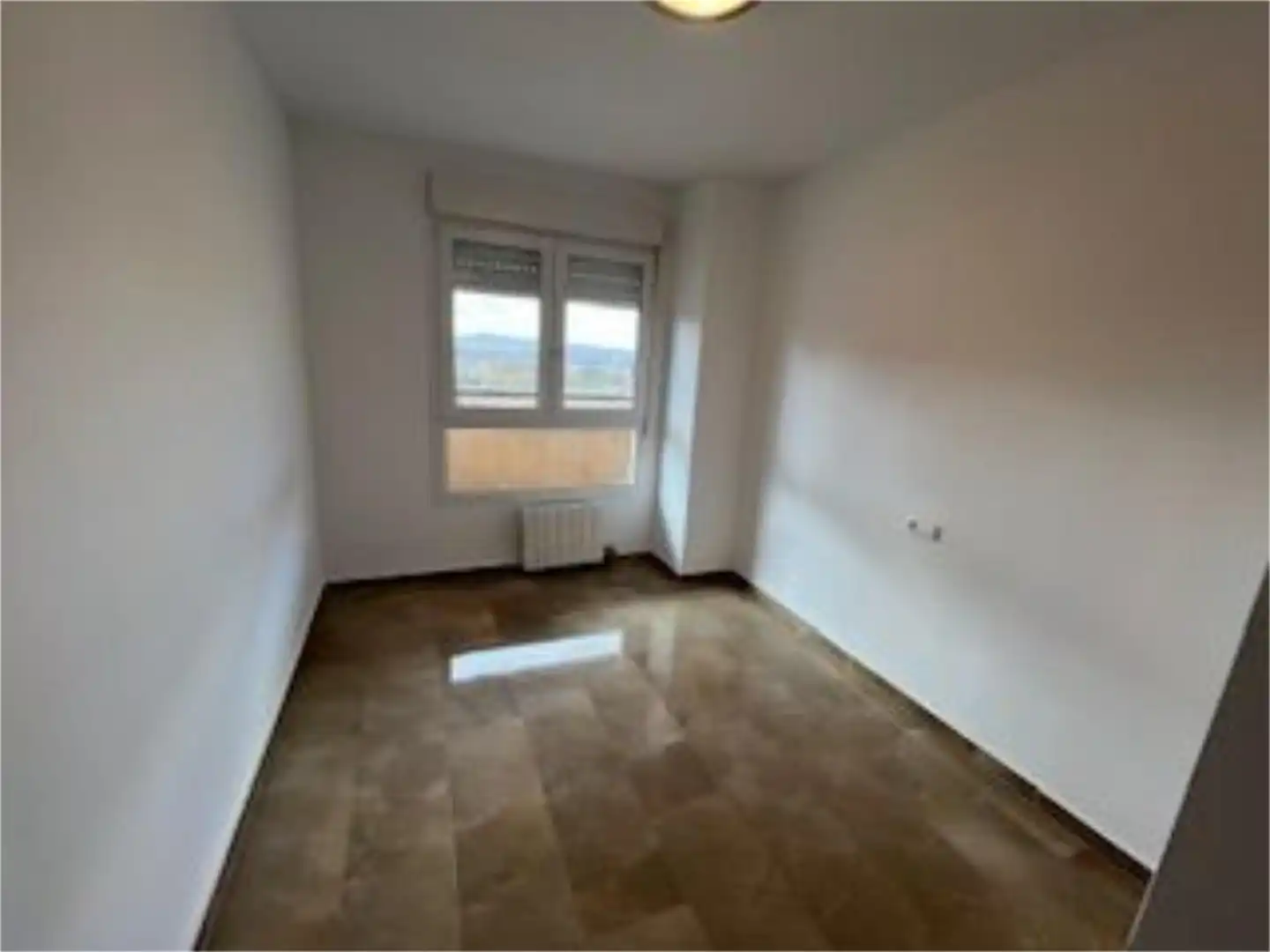 Flat for rent in Calle Yegen, 3, Rosaleda - Juventud Bedroom of Flat for rent in Granada with Air Conditioner, Heating and Terrace