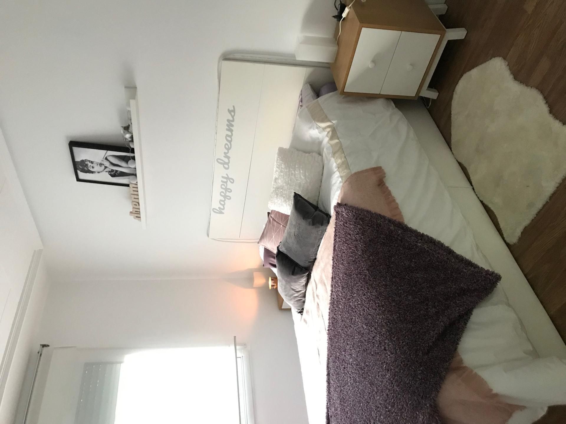 Habitación de Piso de alquiler en  Valencia Capital con Aire acondicionado, Parquet y Trastero