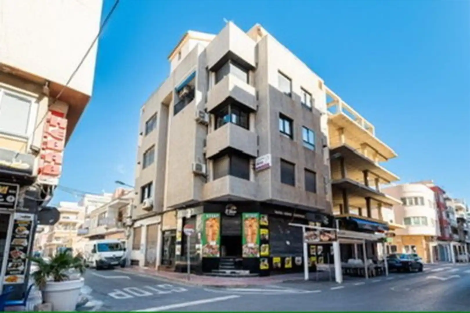 Piso de alquiler en Calle Ramón y Cajal, 3, Centro - Muelle Pesquero Vista exterior de Piso de alquiler en Torrevieja con Aire acondicionado, Calefacción y Amueblado