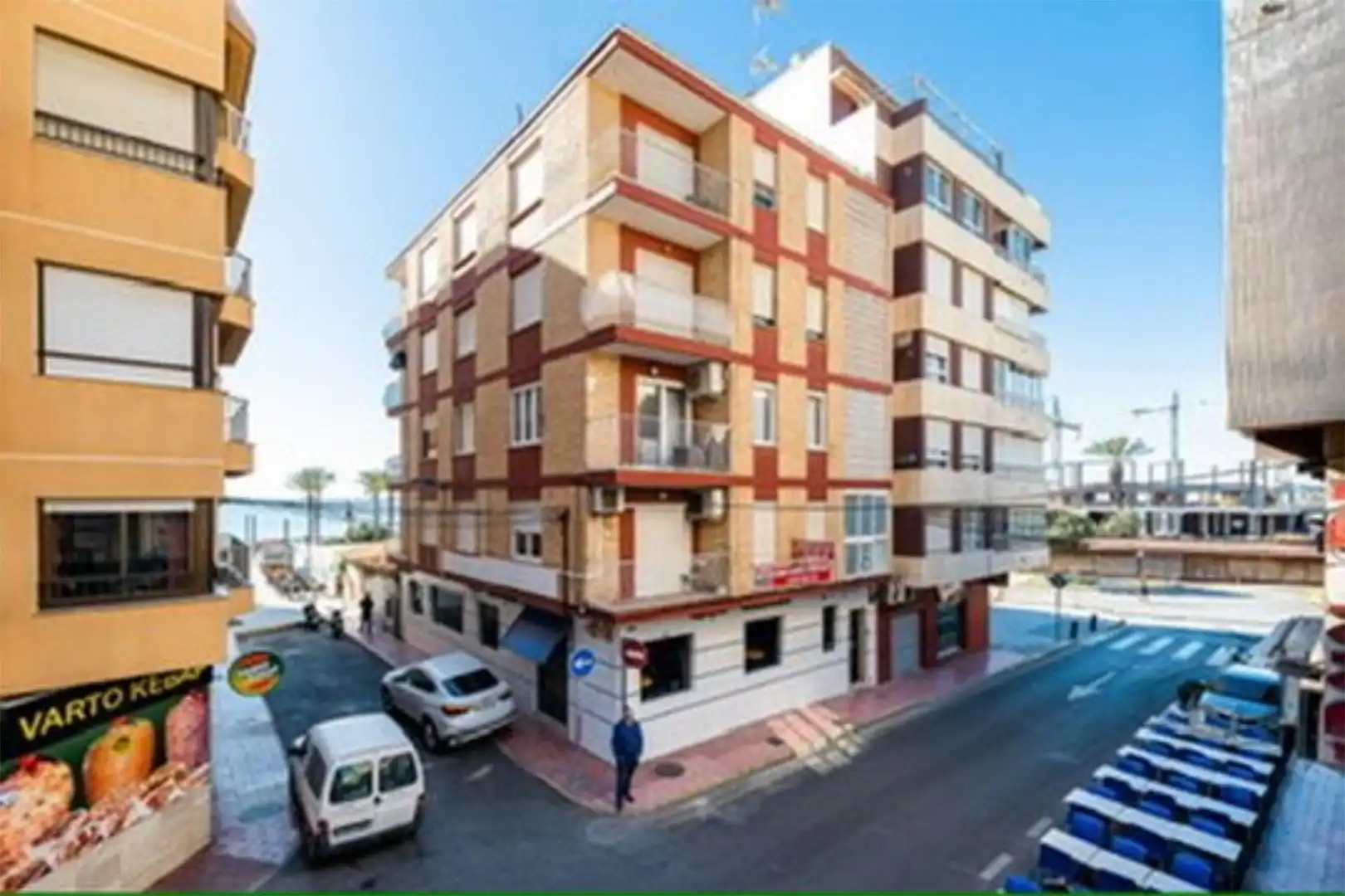 Piso de alquiler en Calle Ramón y Cajal, 3, Centro - Muelle Pesquero Vista exterior de Piso de alquiler en Torrevieja con Aire acondicionado, Calefacción y Amueblado