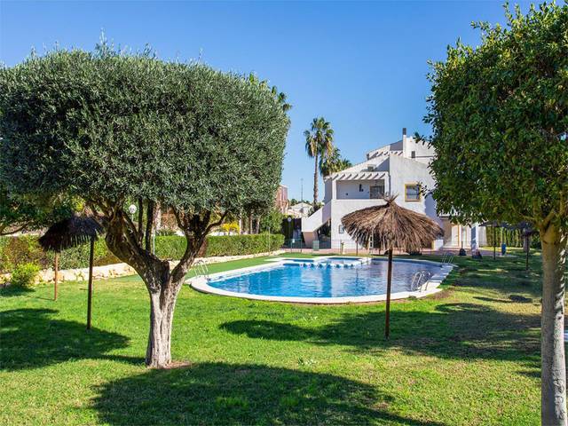 Piso en Venta en Avenida Pintor Fernando Soria, 8 en Alicante Golf