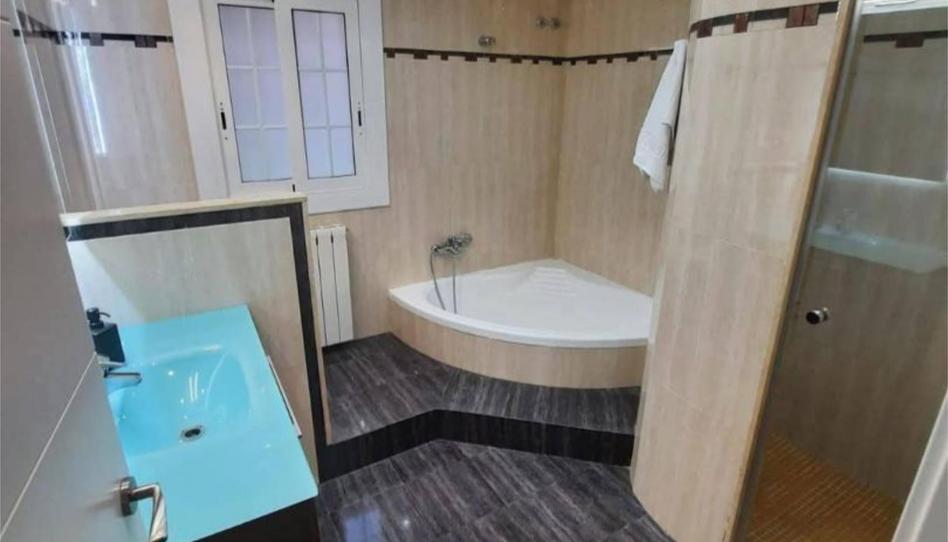 Photo 1 of Flat to share in Street Carrer de L'abat Escarré, 3, Can Rial, Esparreguera