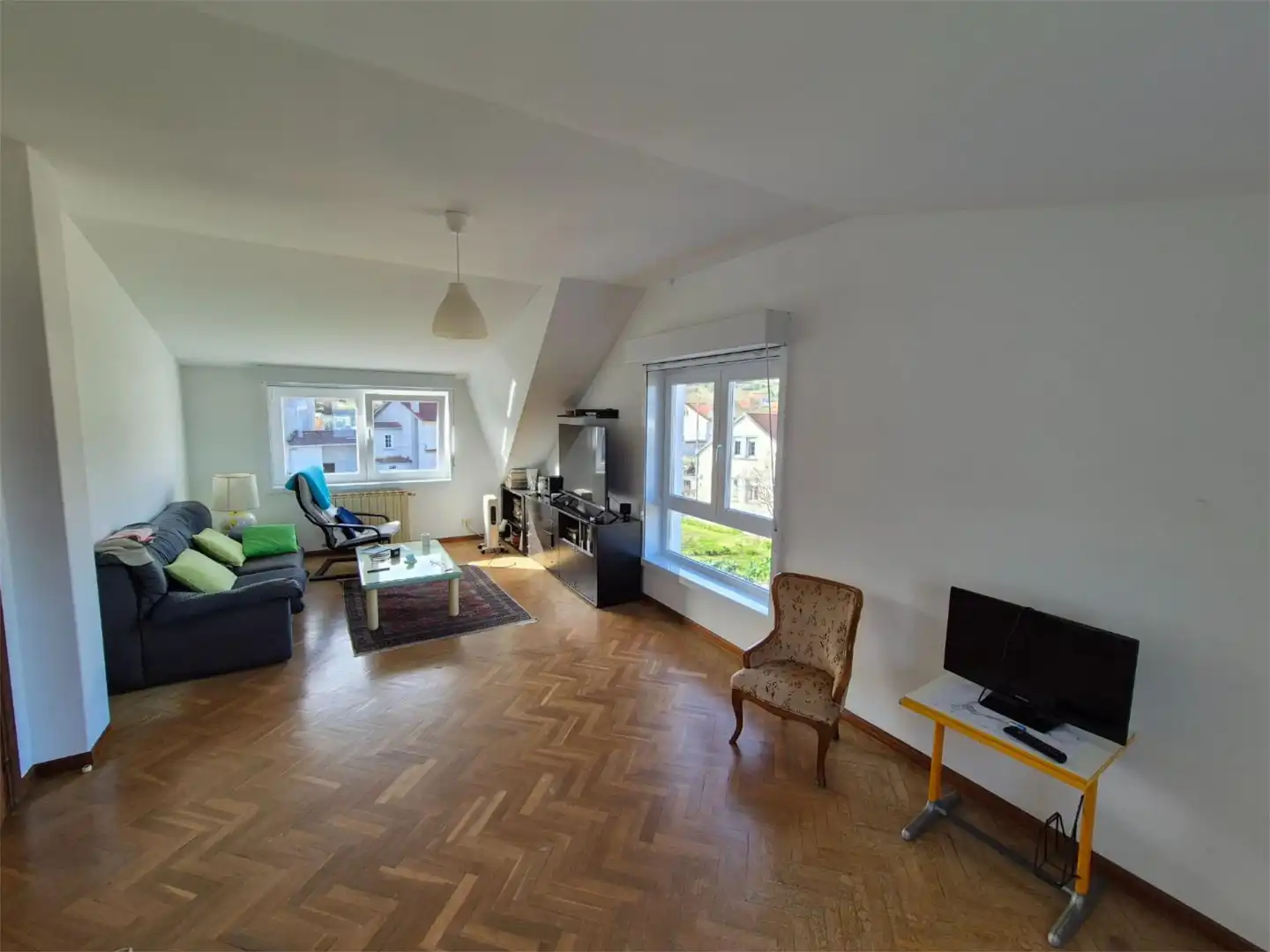 Houses for sale in Estrada Buño Laxe, 74, Cabana de Bergantiños Living room of Houses for sale in Cabana de Bergantiños with Heating, Private garden and Parquet flooring