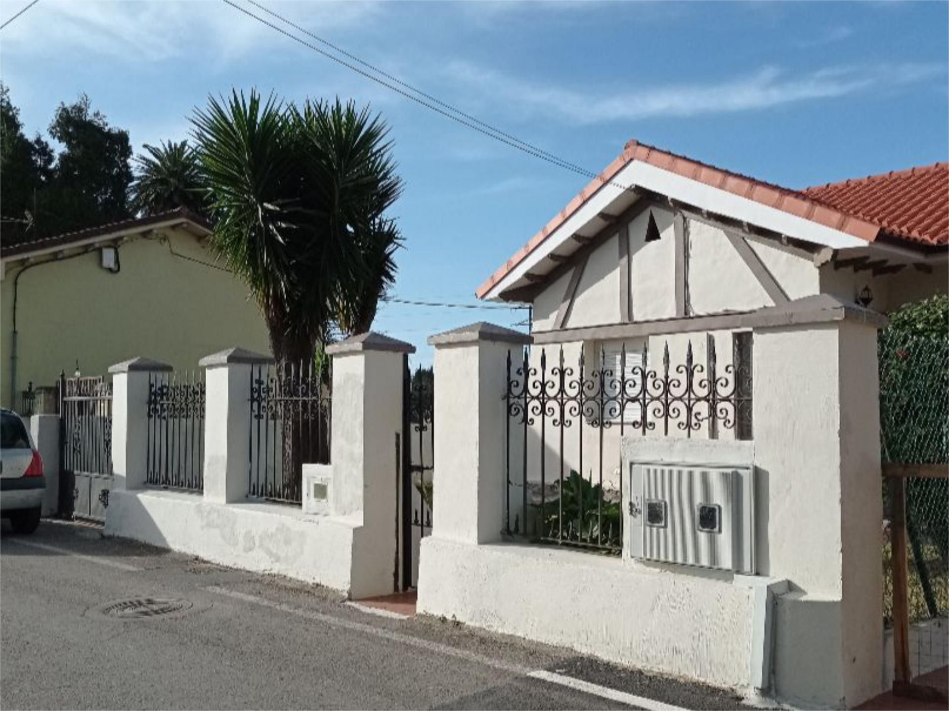 Casa adosada de lloguer a Calle Alfaraz, 24, El Carbayedo - El Quirinal