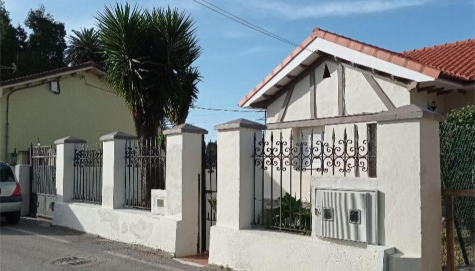 Casa adosada de lloguer a Calle Alfaraz, 24, El Carbayedo - El Quirinal, Avilés - imatge 1 Foto 1 de Casa adosada de lloguer a Calle Alfaraz, 24, El Carbayedo - El Quirinal, Avilés