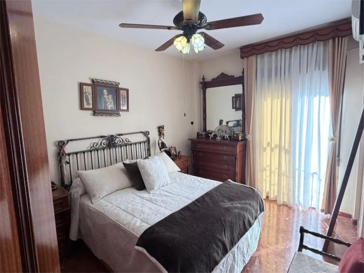 Habitación de Casa adosada en venta en Lucena con Aire acondicionado, Terraza y Trastero