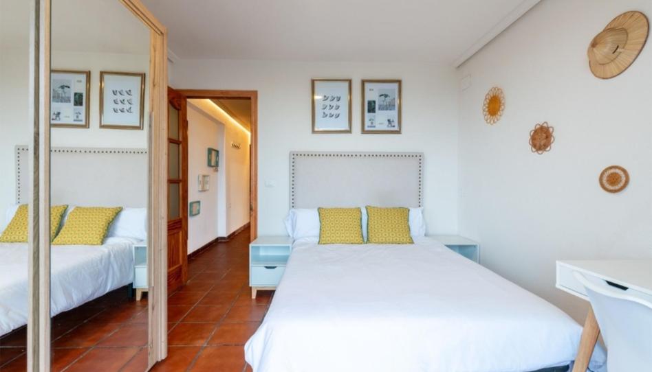 Flat to share in Calle Ramón y Cajal, 19, Barrio Bajo, San Juan de Aznalfarache - image 1 Photo 1 of Flat to share in Calle Ramón y Cajal, 19, Barrio Bajo, San Juan de Aznalfarache