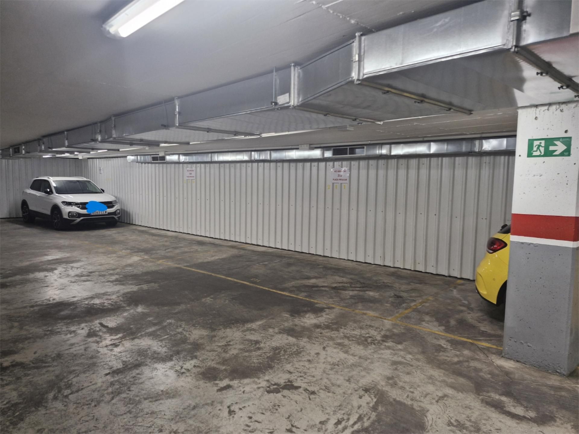 Aparcament de Garatge de lloguer en  Sevilla Capital