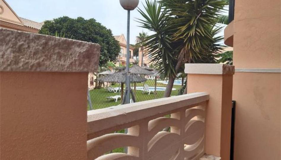 Apartment to rent in Los Gallos, Chiclana de la Frontera - image 1 Photo 1 of Apartment to rent in Los Gallos, Chiclana de la Frontera